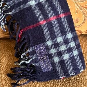 👔 Burberry Navy and Red Plaid Scarf